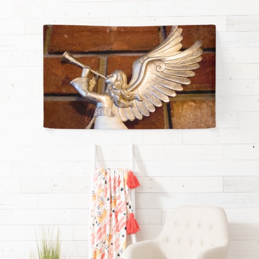 Silver Trumps I Banner (Insitu)