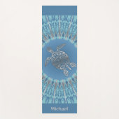 "Silver Turtle Radiance" | Monogram Beach Yogamatte (Vorderseite)