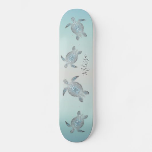Silver Turtles Beach Style Monogram Coastal Skateboard (Vorderseite)