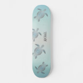 Silver Turtles Beach Style Monogram Coastal Skateboard (Vorderseite)