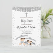 Silver Twin Boy and Girl Baptisse Einladung (Stehend Vorderseite)