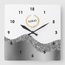 Silver Wave für das Firmenlogo Quadratische Wanduhr