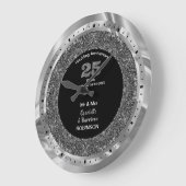 Silver Wedding Jubiläum 25 Jahre Personalisiert Große Wanduhr (Winkel)