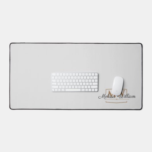 Silver White Gold Monogram Name Script Schreibtischunterlage (Tastatur & Maus)