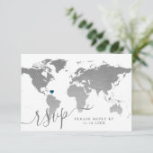 Silver World Travel Map Hochzeit in Urlaubsort RSVP Karte (Stehend Vorderseite)