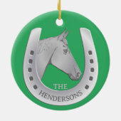 Silvery Horse and Horseshoe Emblem Red Keramik Ornament (Hinten)