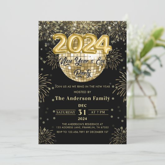 Silvester Party 2024 Gold Glitzer Disco Ball Einladung (Stehend Vorderseite)