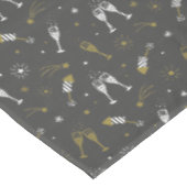 Silvester Party Champagner und Feuerwerk Tischdecke (Schrägansicht)