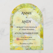 Simple Arched Die-Cut Yellow Floral Wedding Einladung (Vorderseite)