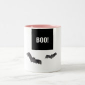 Simple Black Boo Happy Halloween Zweifarbige Tasse (Mittel)