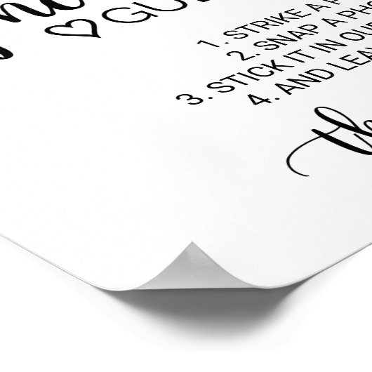 Simple Black Calligraphy Fotobooth Gästebuch (Ecke)