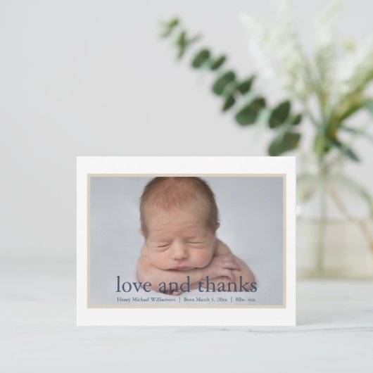 Simple Blue Tan Newborn Foto Dankeskarte (Stehend Vorderseite)