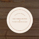 Simple Boho Arch Ivory Wedding Vielen Dank Runder Aufkleber<br><div class="desc">Dieses einfache Boho Arch Ivory Wedding Dankeschön Klassisches Round Sticker Design verfügt über eine raffinierte, abgestufte Palette von neutralem Elfenbein gepaart mit einem wunderschönen Mix und Match-Optionen aus Rostterrakotta, Salbei Grün und Pflaume. Die schlichte Eleganz einfacher Typografie und sanfte Bögen schaffen eine beruhigende und polierte Ästhetik mit klassischem minimalistischem Stil....</div>
