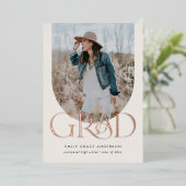 Simple Boho Arch Trendy Drei Foto Abschluss Folieneinladung (Stehend vorne)