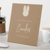 Simple Bunny Wie viele Bonbons Sockelschild (In Situ)