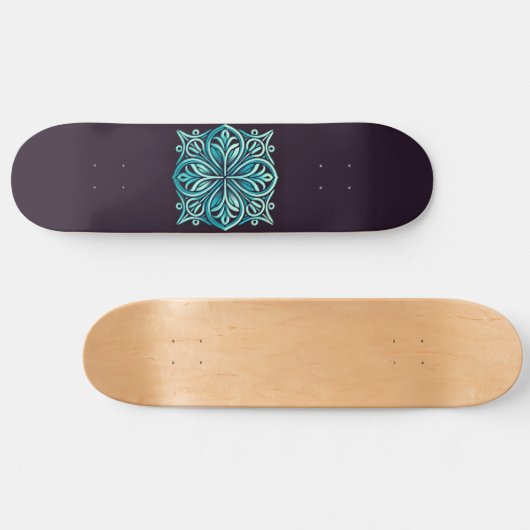 Simple Celtic Square Skateboard (Horizontal)