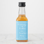 Simple Chic Aqua Blue Elegante Script Wedding Mini Alkoholflaschenetikett (Vorderseite)
