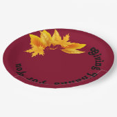 Simple Chic Burgundy Gold Erntedank Harvest Pappteller (Schrägansicht)