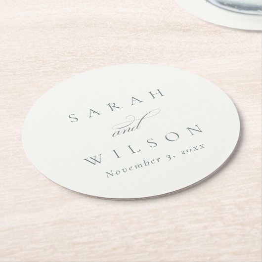 Simple Chic Elegant Script Black White Wedding Runder Pappuntersetzer (Angewinkelt)