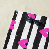 Simple Chic Valentine’s Day Heart Beach Towel Strandtuch (Beispiel)
