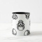 Simple Classic White Pixelated Skull Pattern Tasse (Zentrum)