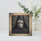 Simple Creepy Nun Lunatic Asylum Halloween Einladung (Stehend Vorderseite)
