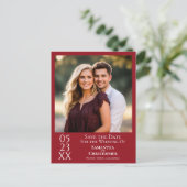 Simple Crimson Red Wedding Save the Date Foto Postkarte (Stehend Vorderseite)