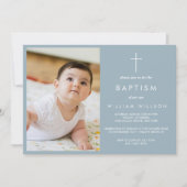 Simple Dusty Blue Baptisc Foto Einladung (Vorderseite)