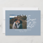Simple Dusty Blue Calligraphy Boho Foto Wedding Save The Date (Vorderseite)