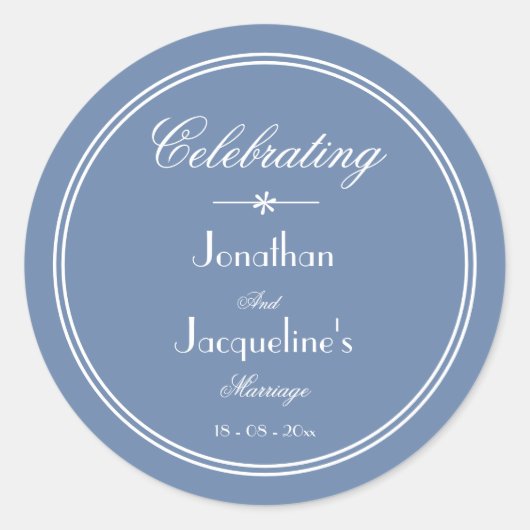Simple Dusty Blue Chic Script-Gastgeschenk Hochzei Runder Aufkleber (Vorderseite)