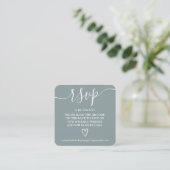 Simple dusty blue wedding rsvp Qr code Begleitkarte (Stehend Vorderseite)