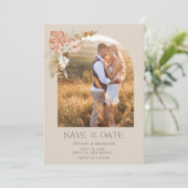 Simple Elegant Arch Foto Boho Wedding Save The Date (Stehend Vorderseite)