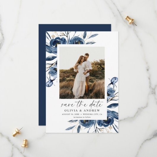 Simple Elegant Blue Floral Script & Photo Wedding Save The Date (Vorderseite/Rückseite Beispiel)