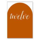 Simple Elegant Burnt Orange Rounded Tischnummer (Vorderseite)