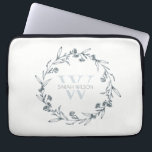 Simple Elegant Floral Laurel Wreath Monogram Laptopschutzhülle<br><div class="desc">If you need any further customisation please feel free to message me on yellowfebstudio@gmail.com.</div>