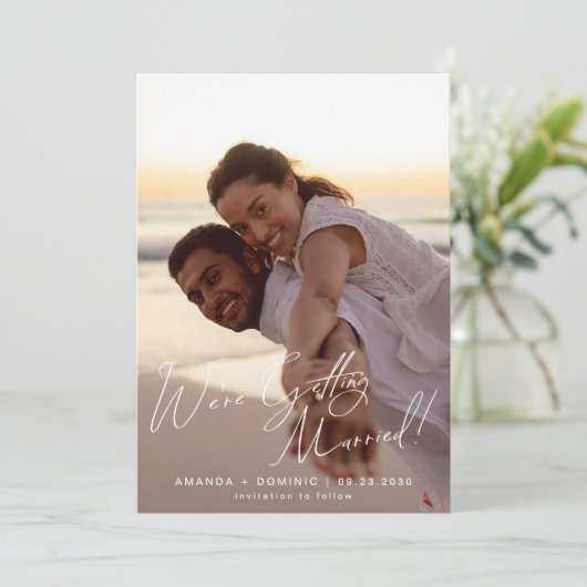 Simple Elegant Script We're Getting Married Photo  Save The Date (Stehend Vorderseite)