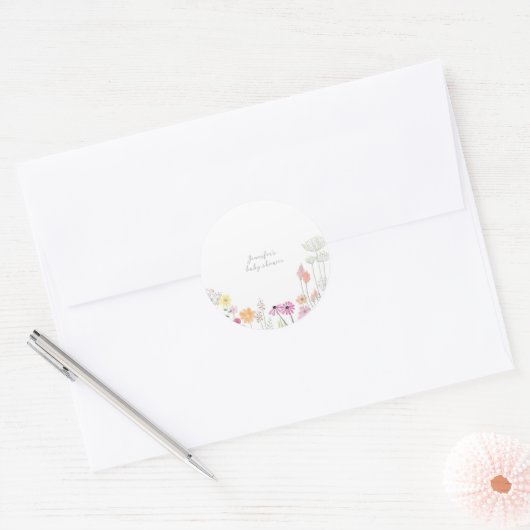 Simple Elegant Wildflower Baby Shower Runder Aufkleber (Umschlag)