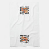 Simple Fall Themed Pumpkin | Niedlich Fall Vibes Geschirrtuch (Vertikal)