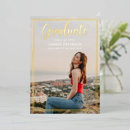 Simple Frame Gold Script Foto Abschluss Folieneinladung (Stehend vorne)