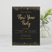 Simple Gold and Black Sparkle New Year Party Einladung (Stehend Vorderseite)
