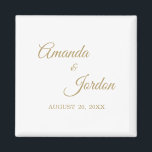 Simple Gold Calligraphy Magnet<br><div class="desc">Diese einfache Goldkalligraphie-Gunst-Magnet bringt einen eleganten Luxus, aber auch ein modernes Gefühl zu einer minimalistischen und traditionelleren oder formalen Hochzeit. Die lässige Kalligraphie ermöglicht ein antikes Ambiente, während das klassische neutrale Design mit jedem einzigartigen Aspekt Ihrer Ehefeier kombiniert werden kann. Dieser Magnet verbindet Nützlichkeit und schönes Design für Ihre Gäste,...</div>