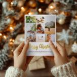 Simple Gold Foil Christmas Family Foto Collage Feiertagspostkarte<br><div class="desc">Diese schlichte und elegante Imitate vergoldete Familie Foto Collage Merry Weihnachtskarte bietet einen Platz für Sie, um Ihre Namen hinzuzufügen, eine Nachricht auf der Vorder-und Rückseite in schönen Typografie, sowie Raum für Sie, um Ihre eigene Foto-Montage (mit Platz für sieben Fotos). Die Rückseite der Karte ist in Gold und Weiß...</div>
