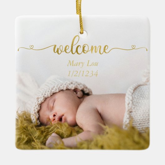 Simple Gold Welcome Baby Birth Foto Keramikornament (Vorderseite)