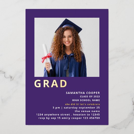 Simple Grad 2022 Foto Abschluss Lila Gold Real Folieneinladung (Vorderseite)
