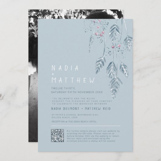 Simple grass and berries dusty blue sketch photo einladung (Vorne/Hinten)