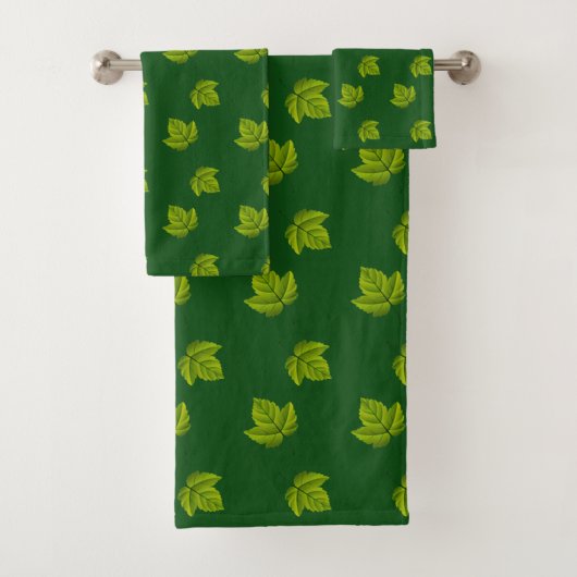 Simple Green Leaf Pattern on Forest Green Badhandtuch Set (Insitu)