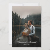 Simple Greenery Leaf Foto Schwarz-weiß Wedding Einladung (Rückseite)