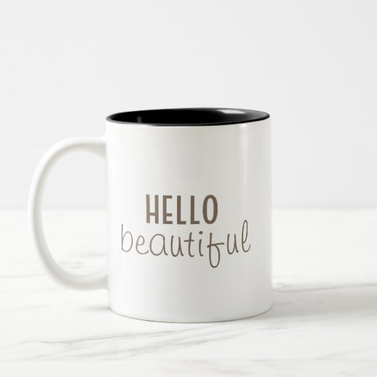 Simple Hello Beautiful Typografie Zweifarbige Tasse (Links)