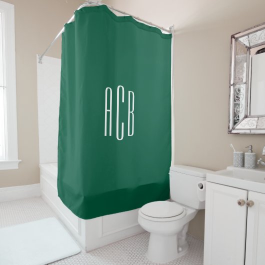 Simple Hunter Green Three Letter Monogram Duschvorhang (Beispiel)