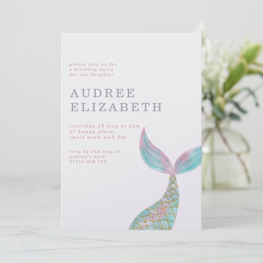 Simple Iridescent Mermaid Birthday Party Einladung (Stehend Vorderseite)